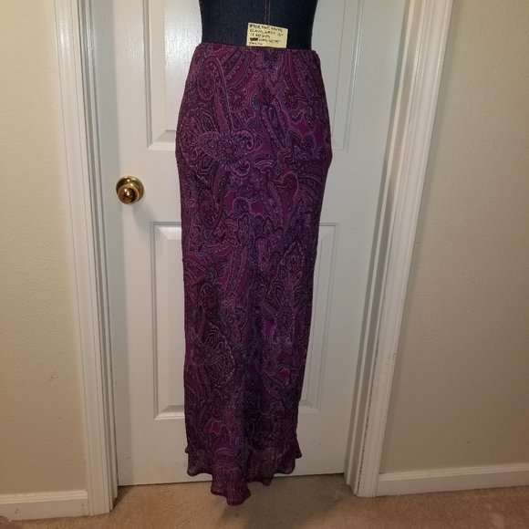 Karen Kane Dresses & Skirts - ✅#902 NWT Karen Kane Lifestyle Purple Paisley Skirt
